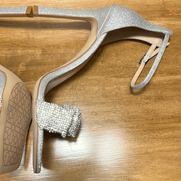 Badgley Mischka Silver Glitter Heels with Stiletto and Ankle Strap - Picture 6 of 12